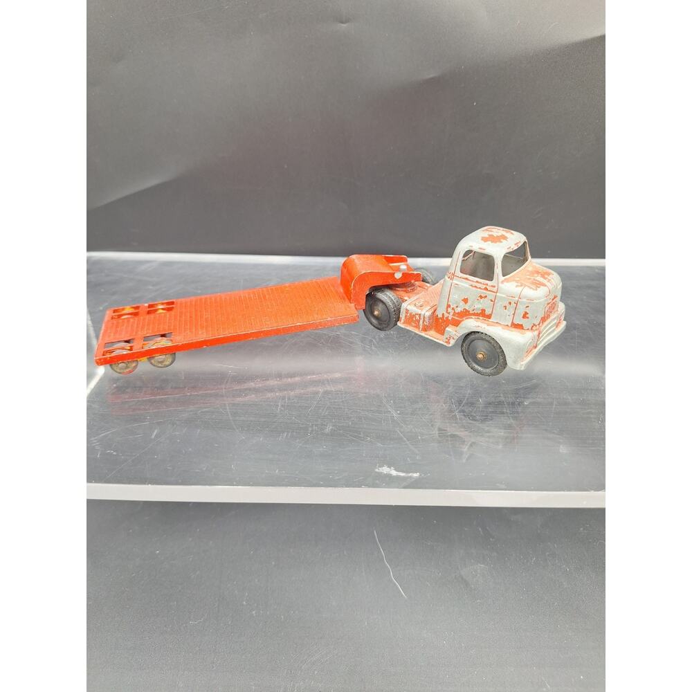 Vintage 1950's Tootsie Toy 8.75" Semi Rig with Lowboy Trailer.